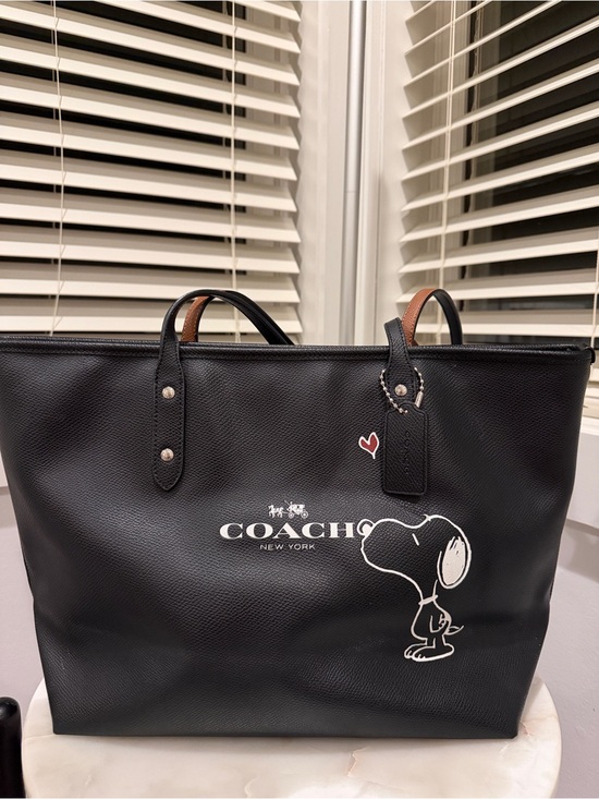 Coach Handbags - Coach x Peanuts Snoopy City Zip Tote [limited edition]